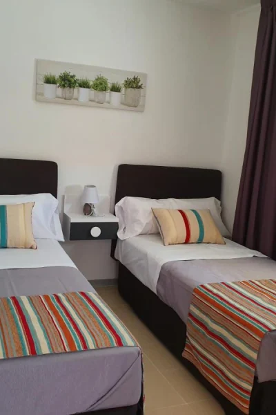 Habitación con camas individuales